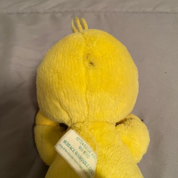 Vintage 1995 Big Bird from Sesame Street Yellow Plush Stuffed Animal Toy - Picture 7 of 7